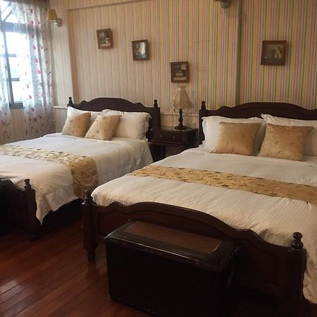 Ocean Deep Hostel Toucheng Bagian luar foto