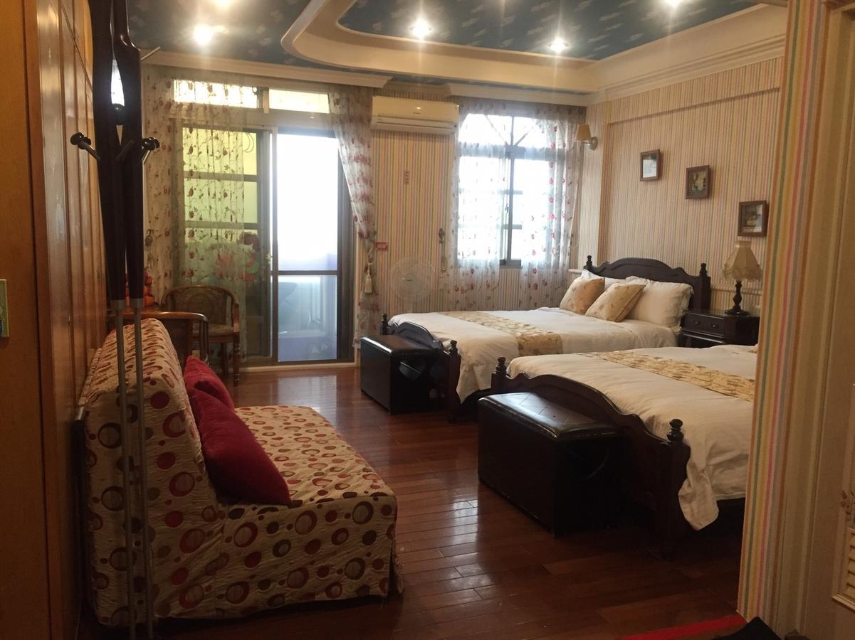 Ocean Deep Hostel Toucheng Bagian luar foto