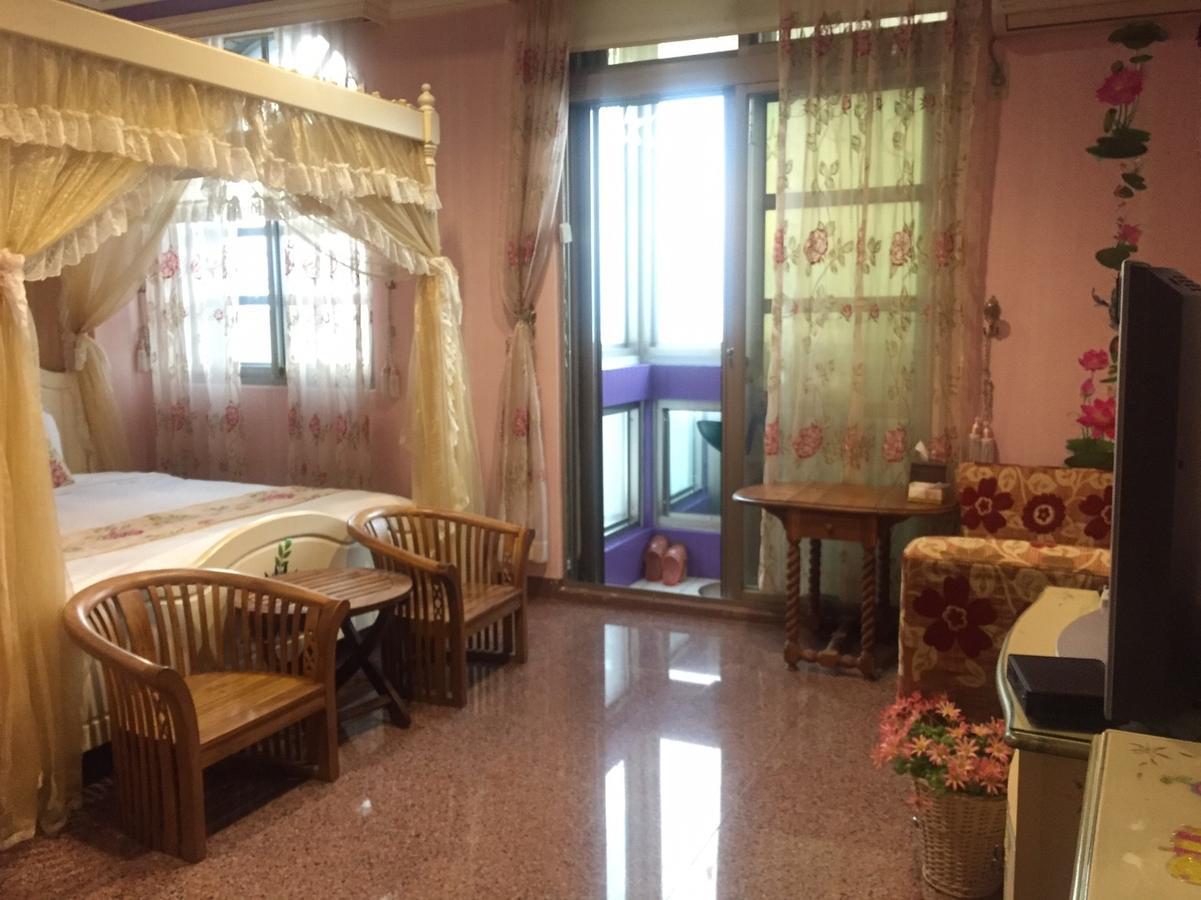 Ocean Deep Hostel Toucheng Bagian luar foto